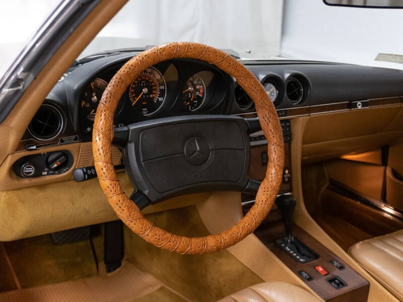 1988 Mercedes-Benz 560-Class 560 SL