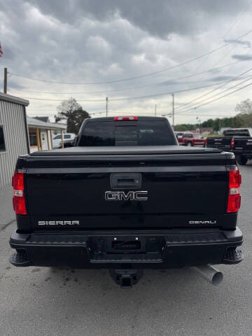 2017 GMC Sierra 2500HD Denali