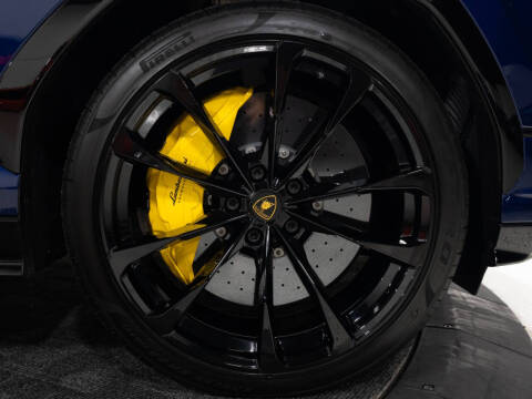 2023 Lamborghini Urus S