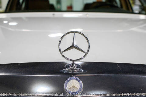 1991 Mercedes-Benz 560-Class 560 SEL