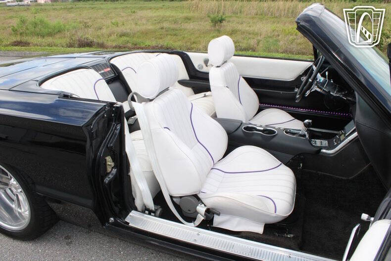 1964 Ford Thunderbird