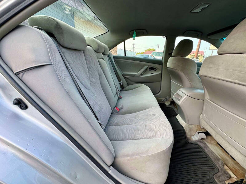 2011 Toyota Camry LE