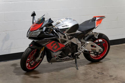 2017 Aprilia RSV4-RR