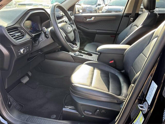 2020 Ford Escape Hybrid Titanium