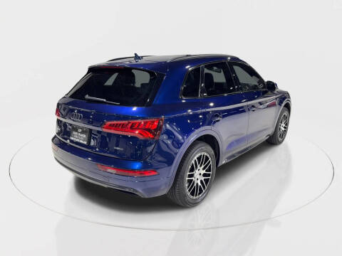 2020 Audi Q5 quattro Titanium Premium 45 TFSI