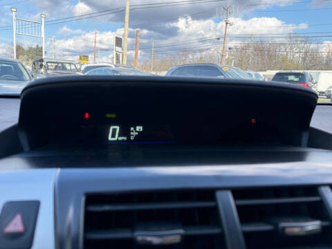 2012 Toyota Prius v Five