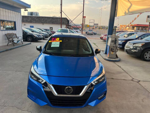 2020 Nissan Versa SR