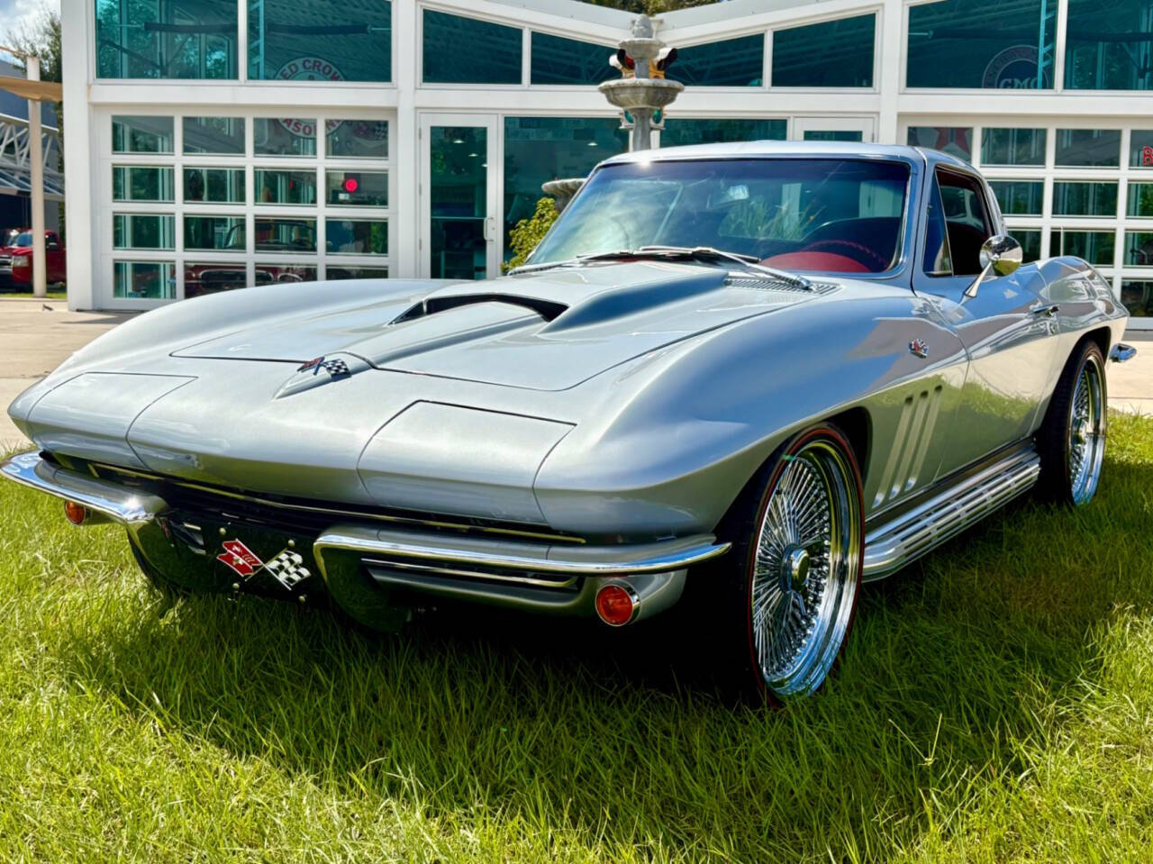 1965 Chevrolet Corvette 1