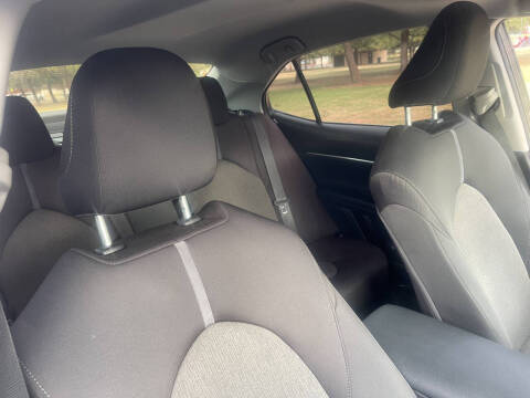 2022 Toyota Camry LE