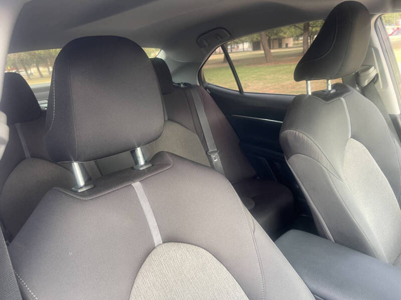 2022 Toyota Camry LE