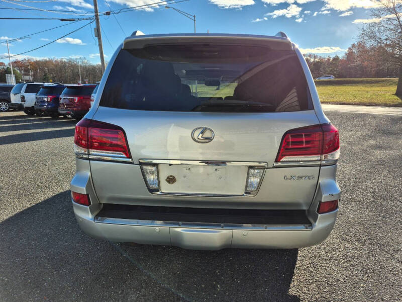 2014 Lexus LX 570