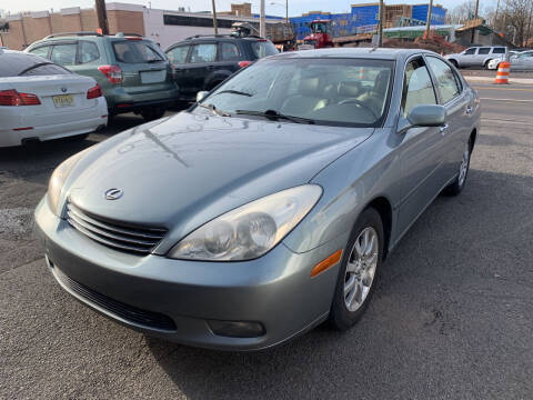 2004 Lexus ES 330 for sale at M & C AUTO SALES in Roselle NJ