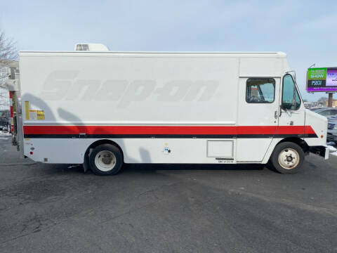 2014 Freightliner MT45 Chassis