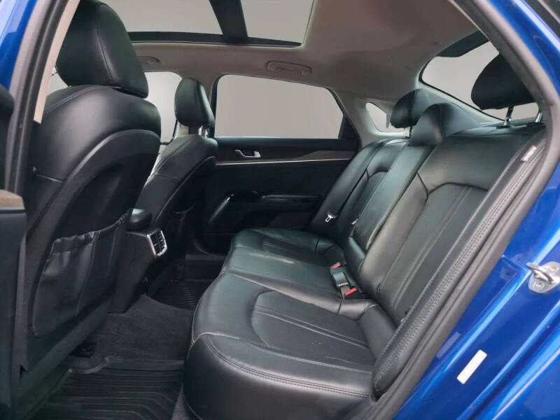 2022 Kia K5 EX