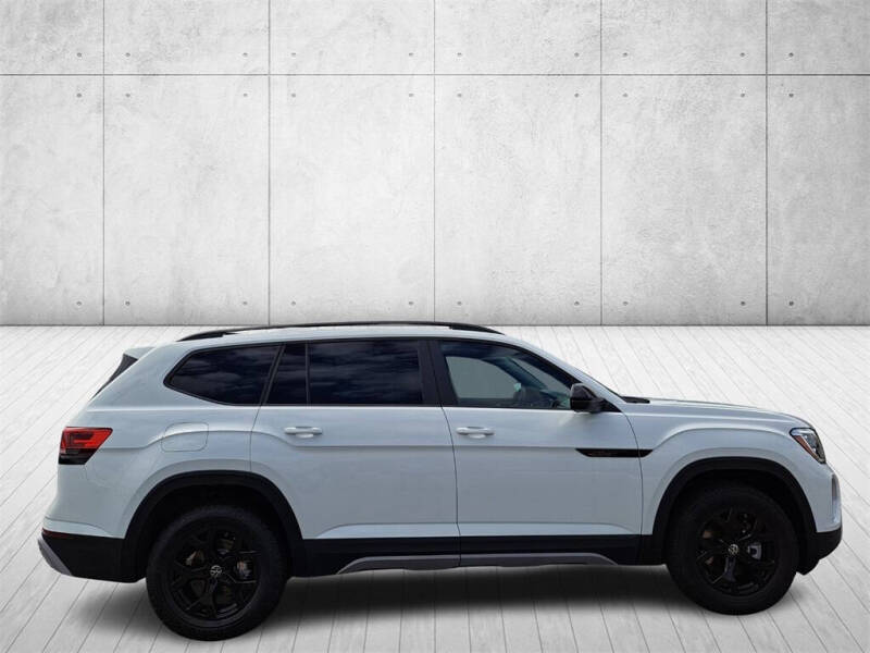 2025 Volkswagen Atlas Peak Edition 4Motion