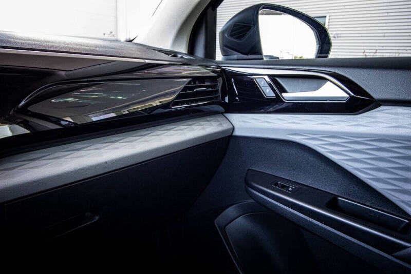 2023 Volkswagen Taos S