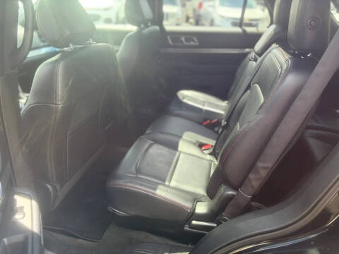 2017 Ford Explorer Sport