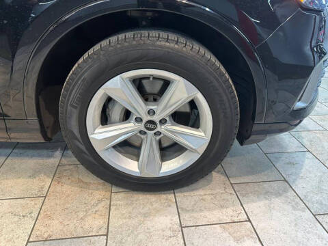 2023 Audi Q7 quattro Premium 55 TFSI