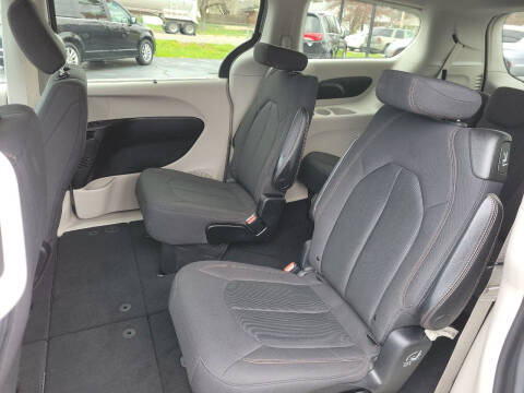 2019 Chrysler Pacifica Touring Plus