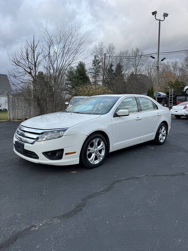 2012 Ford Fusion SE's photo