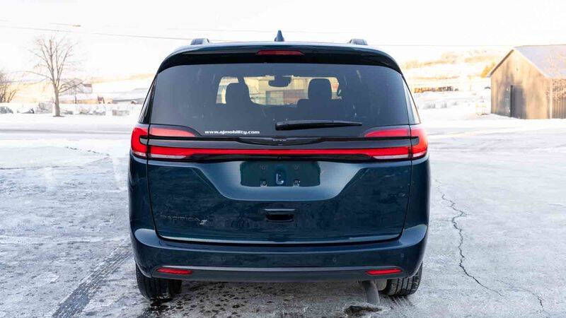 2022 Chrysler Pacifica Touring
