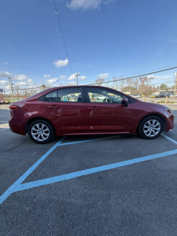 2021 Toyota Corolla LE photo 6