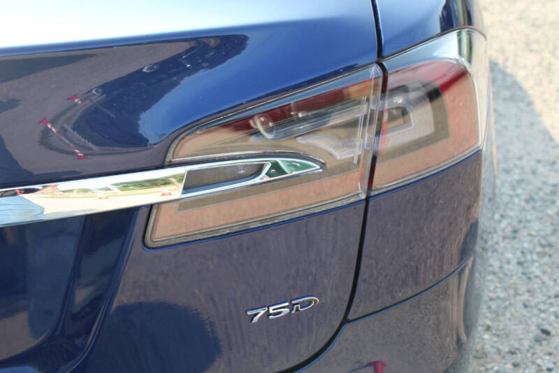 2016 Tesla Model S 75D