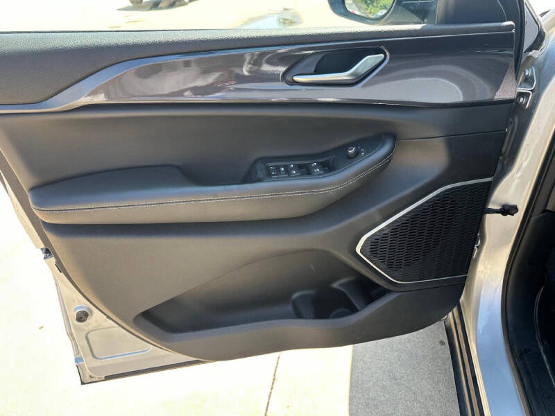 2022 Jeep Grand Cherokee