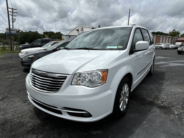 2016 Chrysler Town and Country Touring