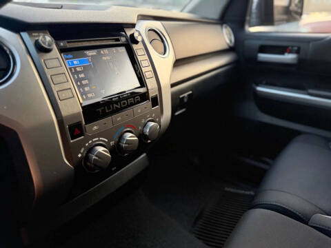 2016 Toyota Tundra SR5