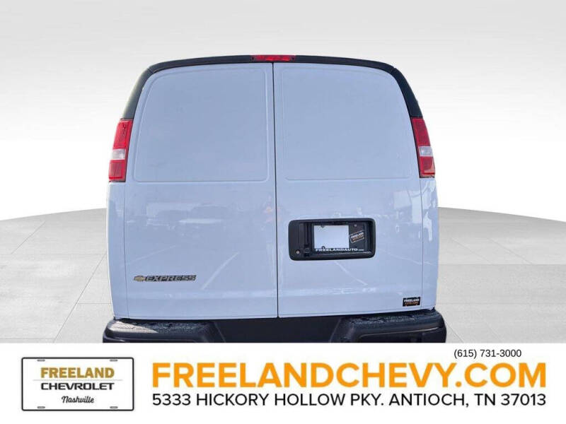 2026 Chevrolet Express 2500