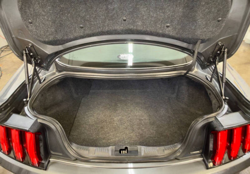 2020 Ford Mustang EcoBoost