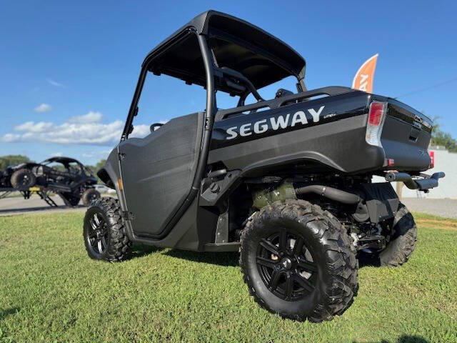 2025 Segway UT10 P Black/Black