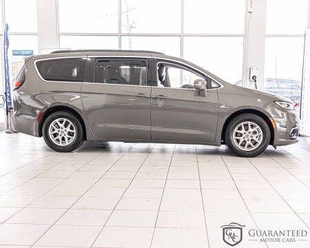 2022 Chrysler Pacifica Touring L