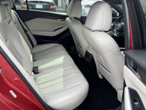 2018 Mazda MAZDA6 Signature