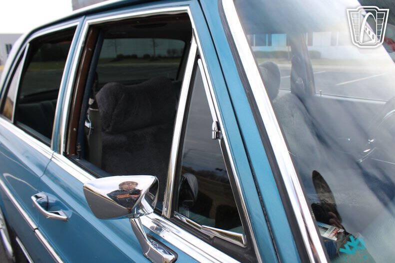 1973 Mercedes-Benz 280-Class