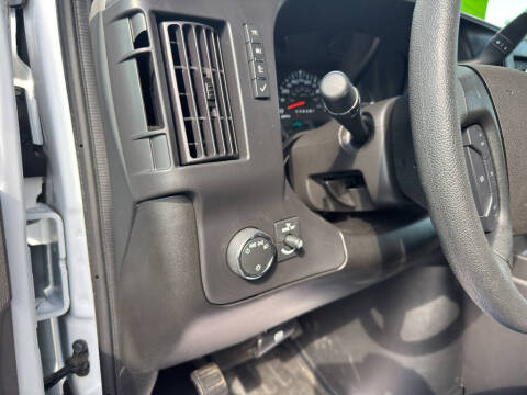 2024 Chevrolet Express 2500