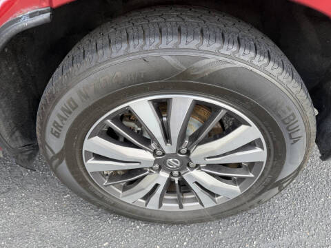 2019 Nissan Pathfinder SV