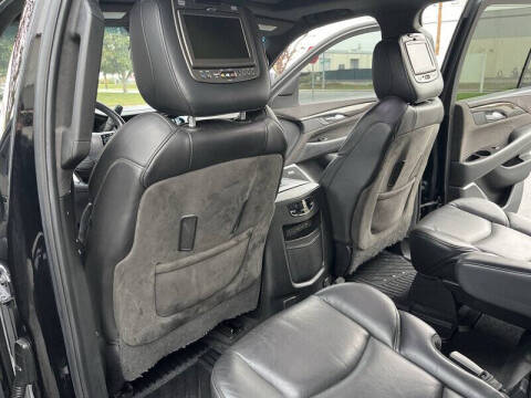 2017 Cadillac Escalade Platinum