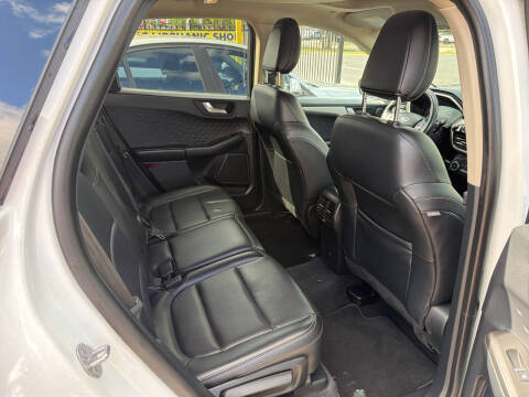 2020 Ford Escape SEL
