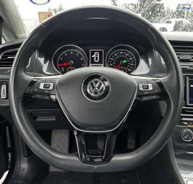 2021 Volkswagen Golf TSI