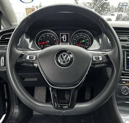 2021 Volkswagen Golf TSI