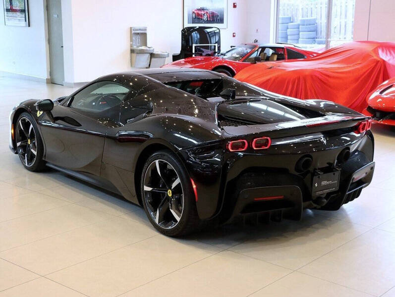 2022 Ferrari SF90 Spider