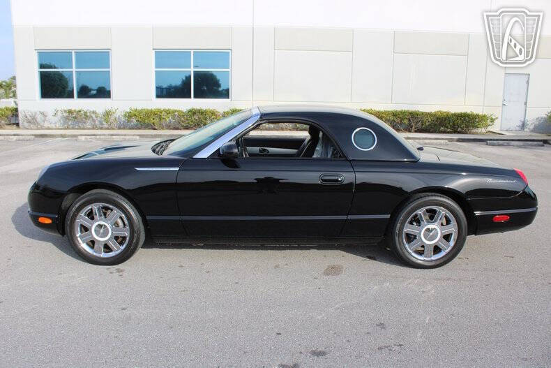 2005 Ford Thunderbird Deluxe