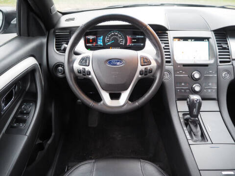 2017 Ford Taurus SEL
