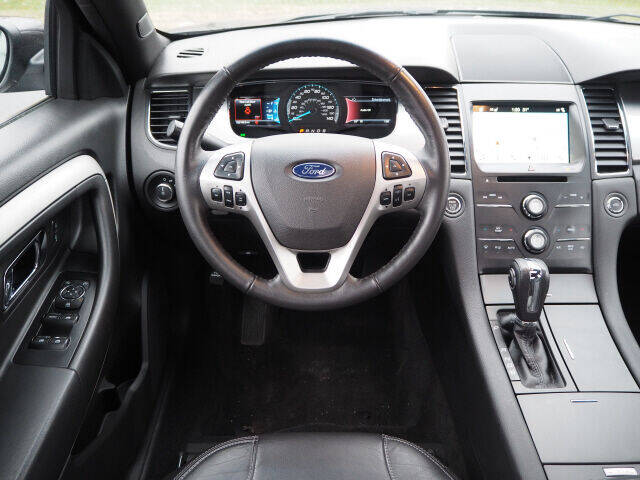 2017 Ford Taurus SEL