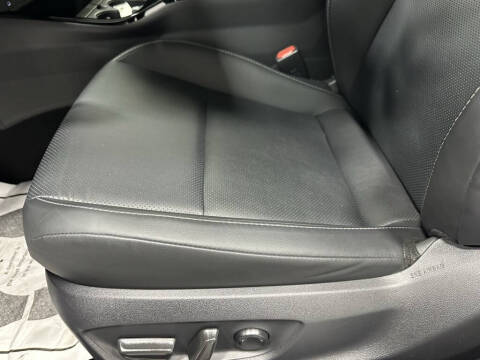 2025 Toyota Prius XLE