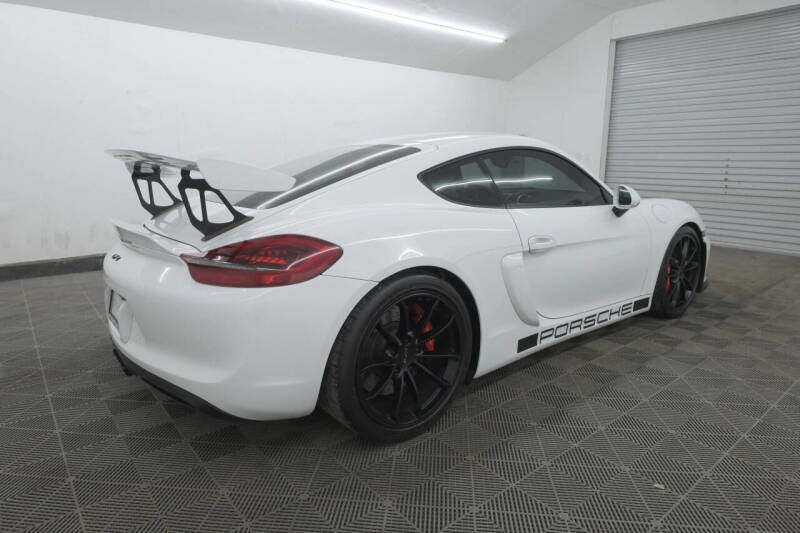 2016 Porsche Cayman GT4