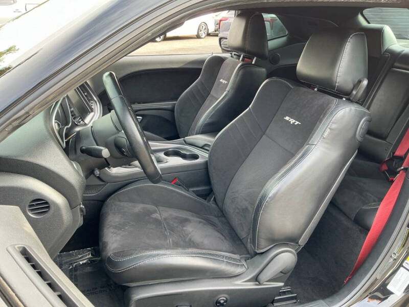 2016 Dodge Challenger SRT 392