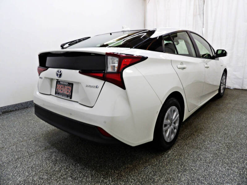 2020 Toyota Prius LE